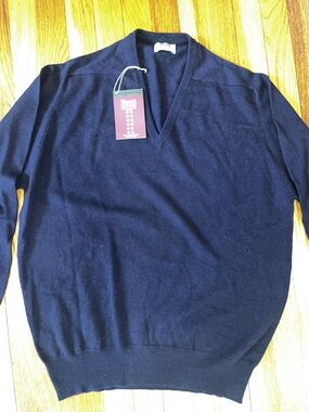 Cashmere V-Neck Sweater